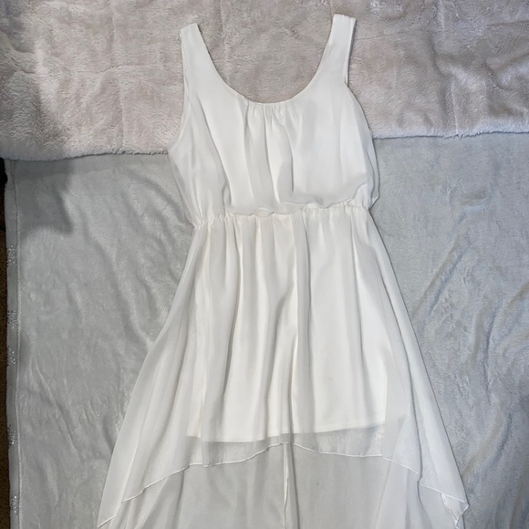 Charlotte Russe Dresses & Skirts - White high low dress